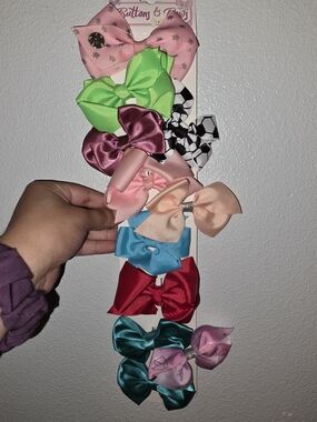 11 Piece Girls Hair Bow Bundle Assorted Colors & Styles